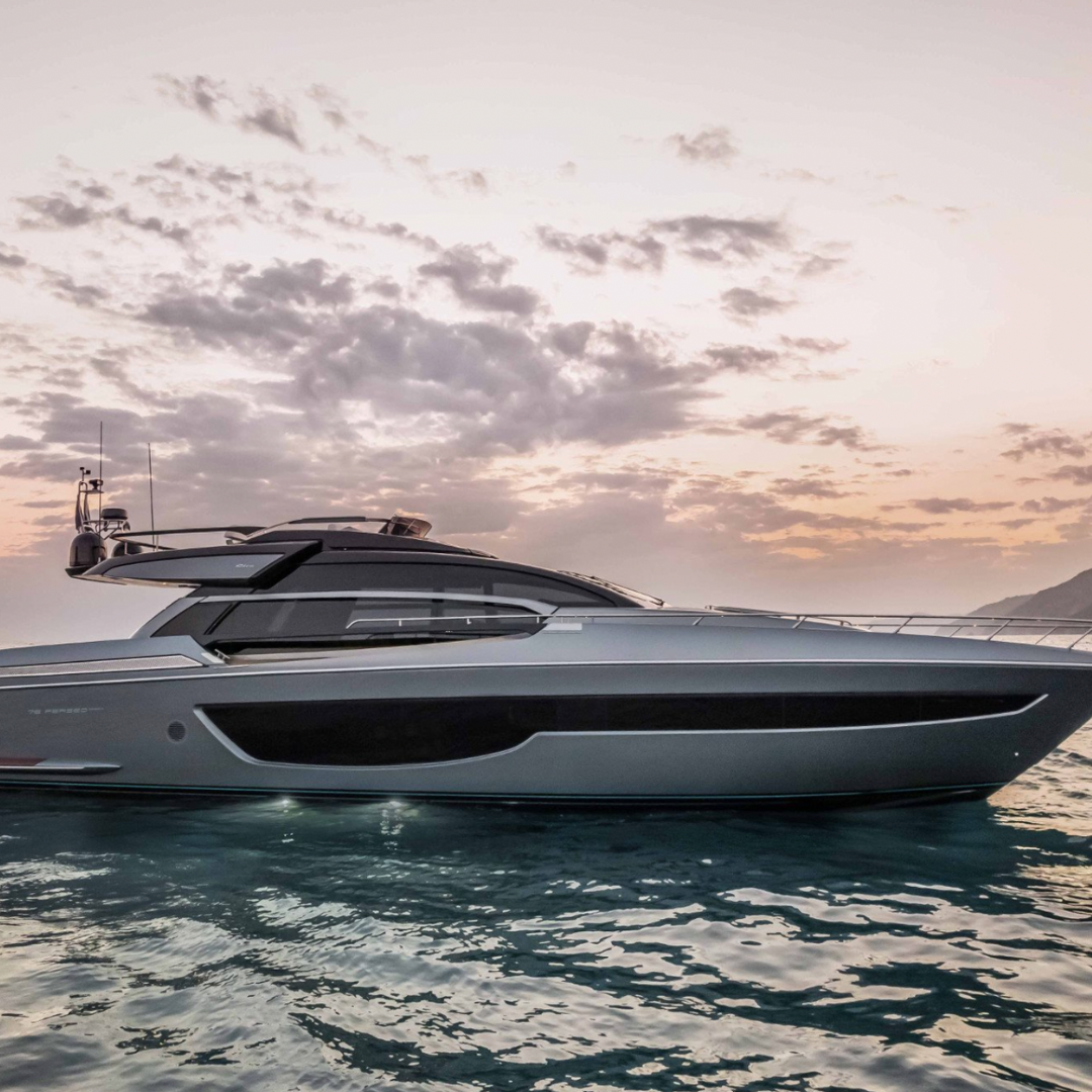 M/Y Riva 76 - 24m - 3 Cabins - 10 Guests