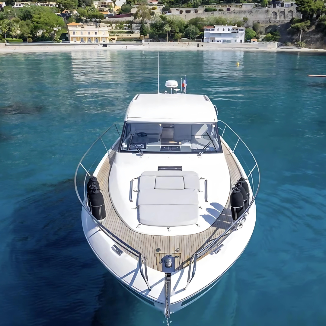 M/Y BAVARIA 40 - 12 m - 2 Cabins - 10 Guests