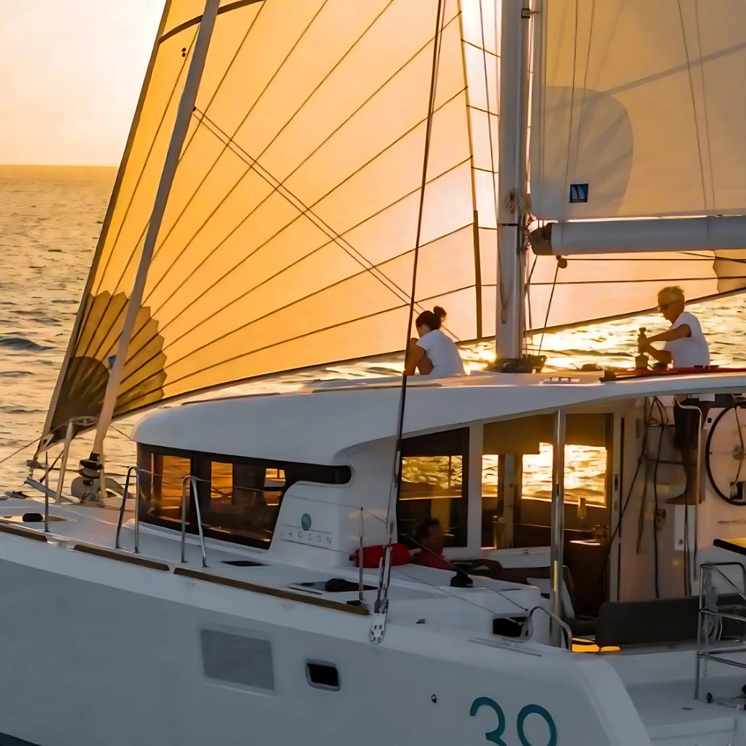 Catamaran Lagoon 39 - 12 m - 17 Guests