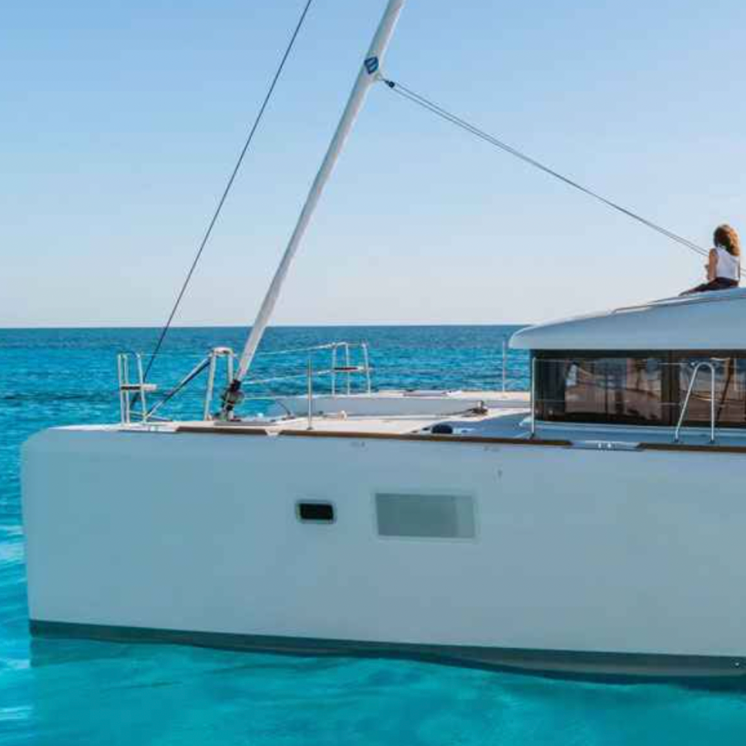 Catamaran Lagoon 39 - 12 m - 17 Guests