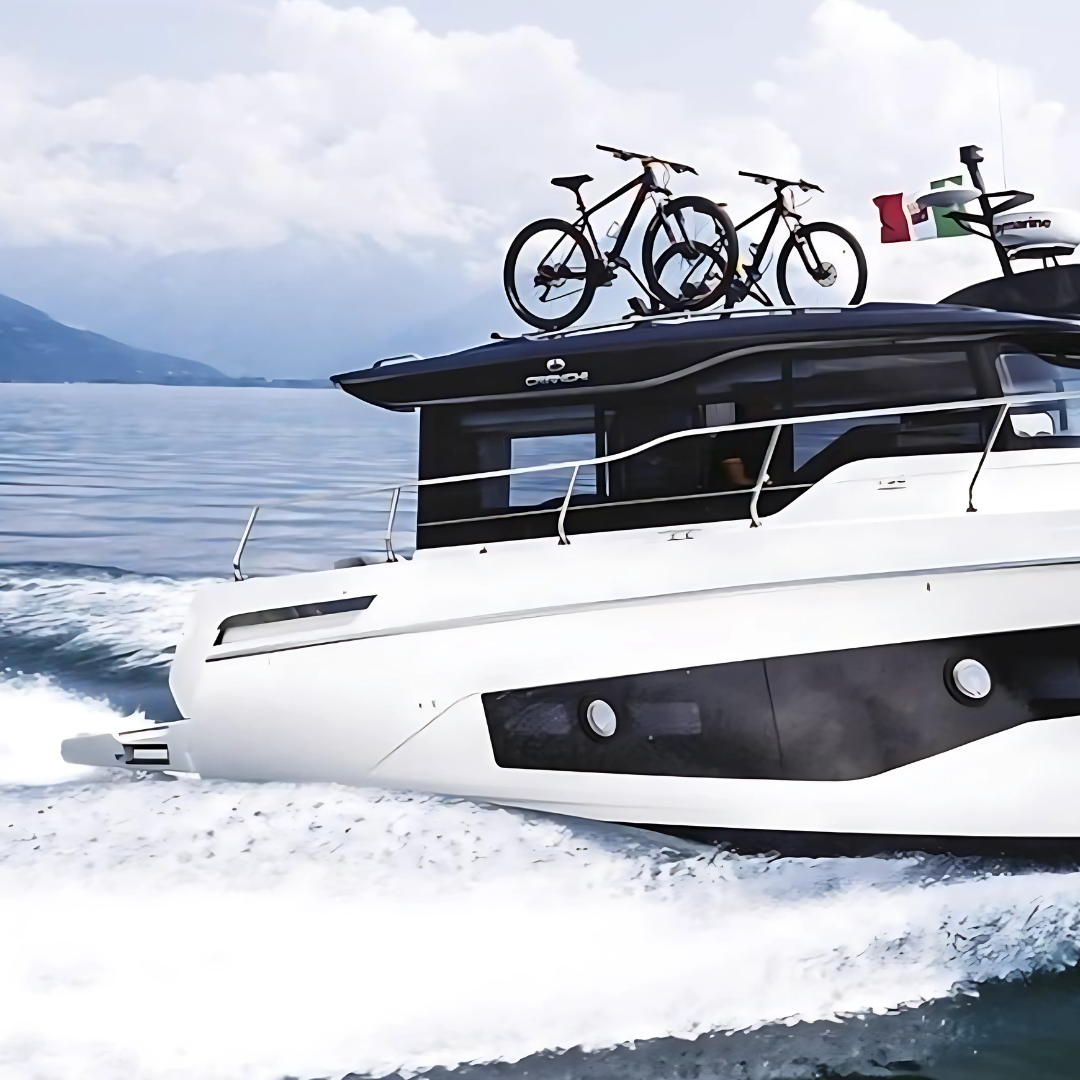 M/Y CRANCHI T36 - 12 m - 1 Cabin - 9 Guests
