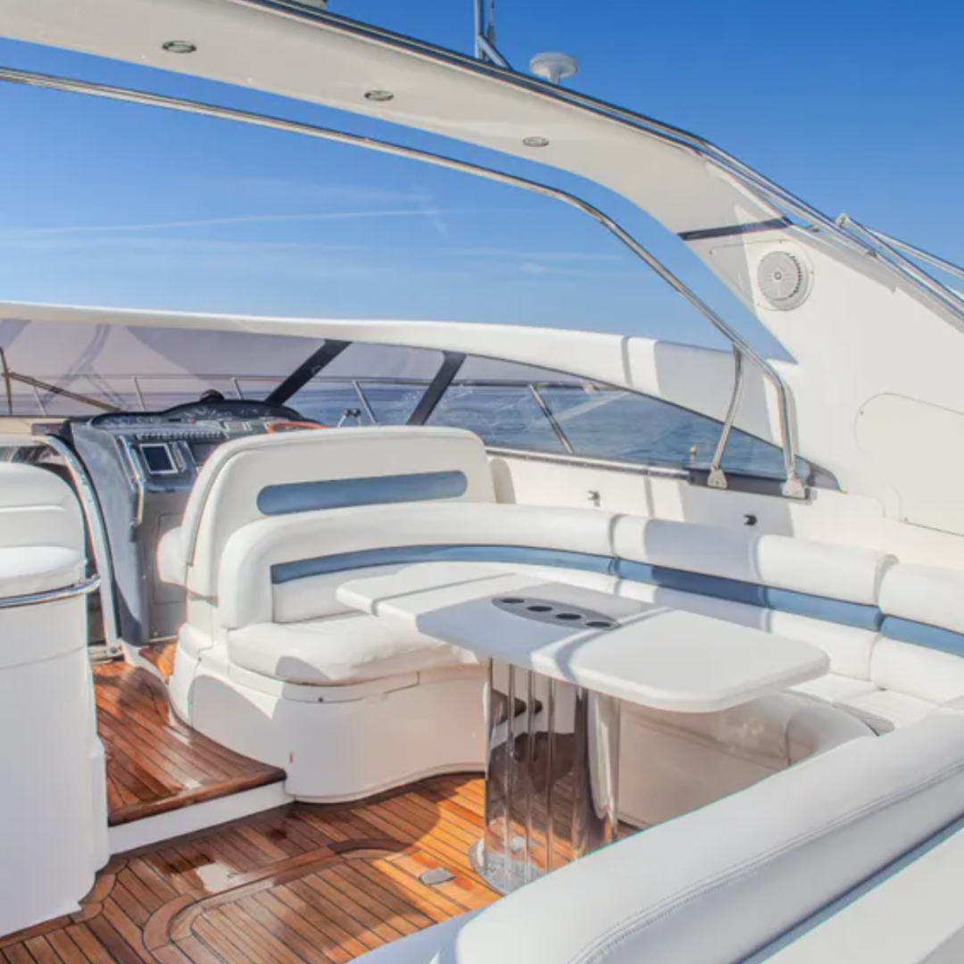 M/Y Princess V50 - 15,5 m - 2 Cabins - 10 Guests