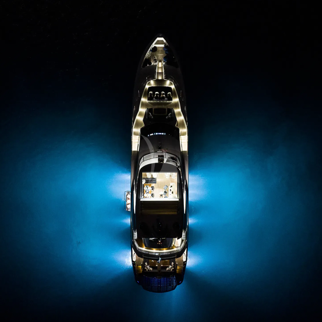M/Y SUNSEEKER 114 - 33,05 m - 11 Guests - 5 Cabins - 7 Crews