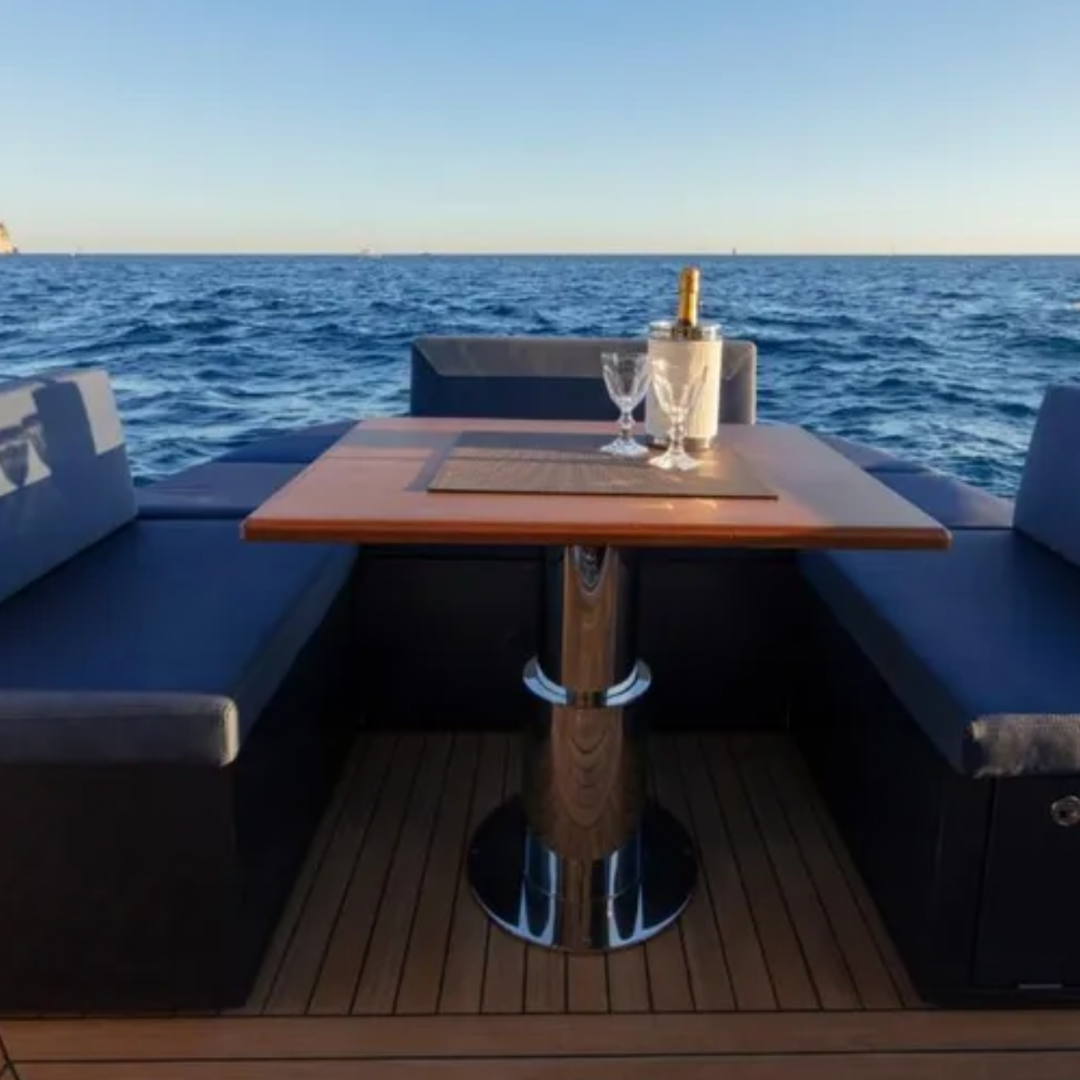 M/Y Solaris 48 LOB - 15 m - 1 Cabin - 11 Guests