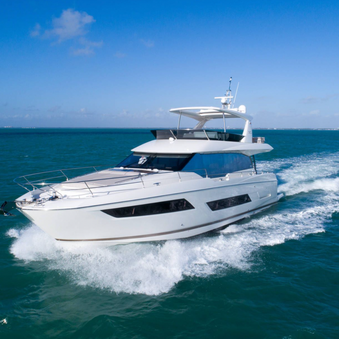 M/Y Prestige 680 - 21 m - 12 Guests