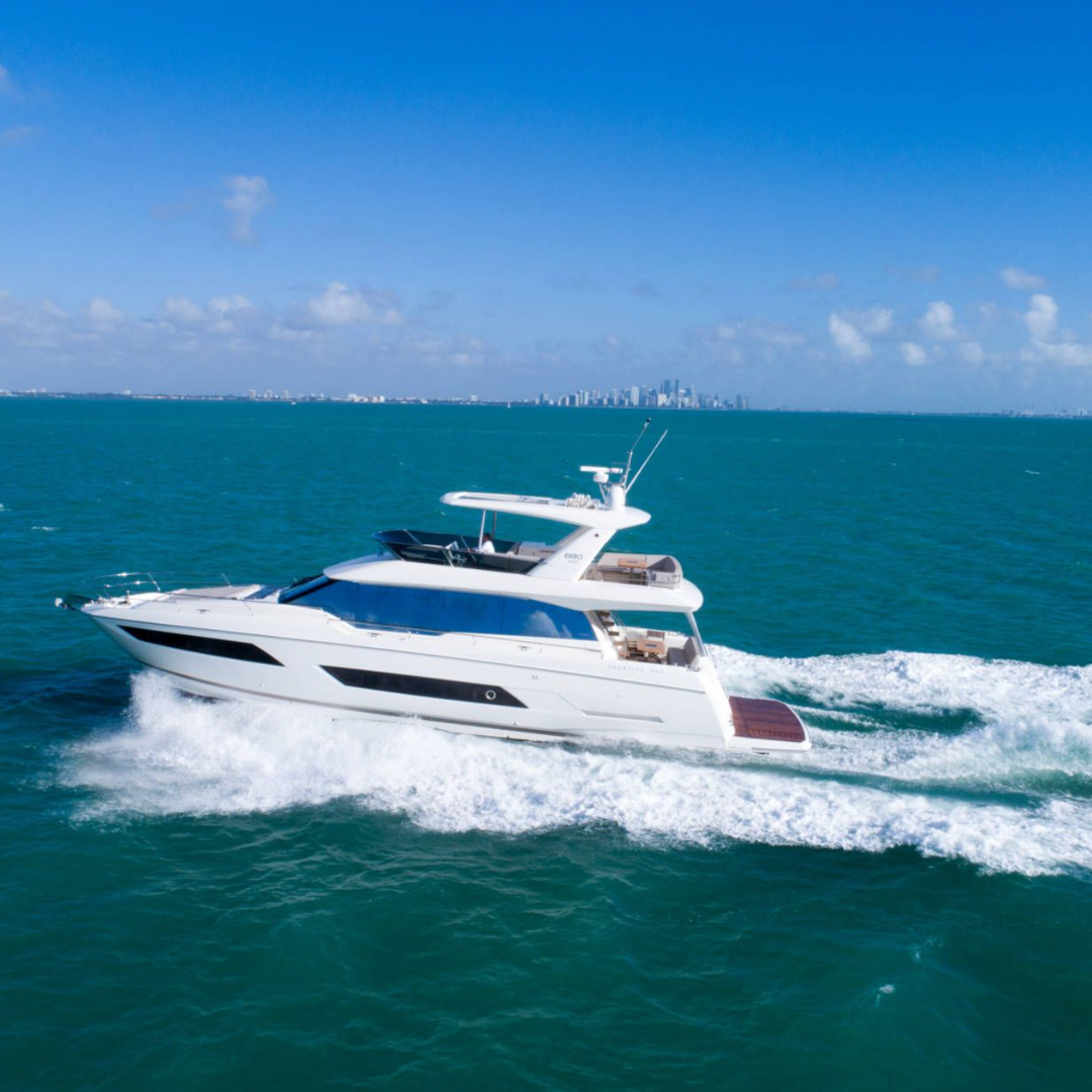 M/Y Prestige 680 - 21 m - 12 Guests