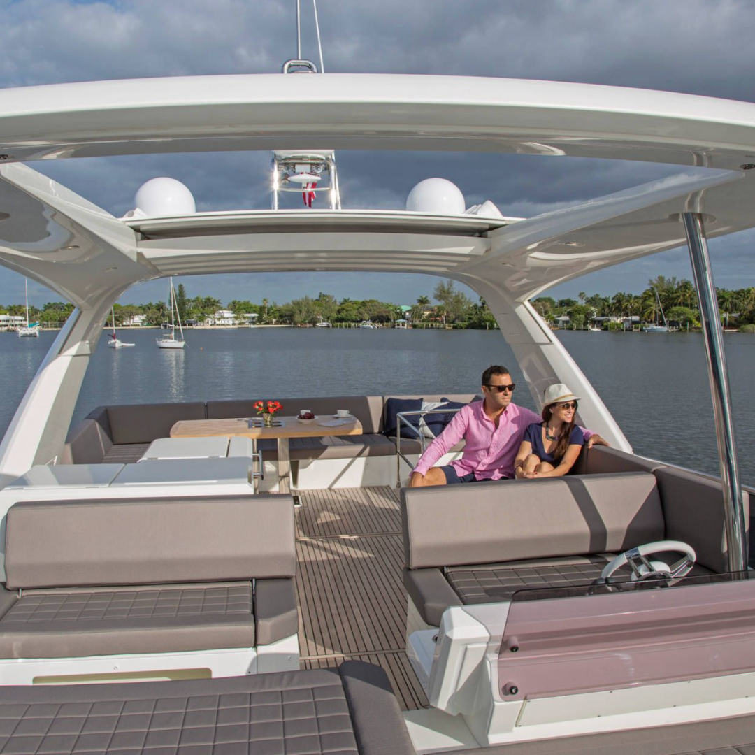 M/Y Prestige 680 - 21 m - 12 Guests