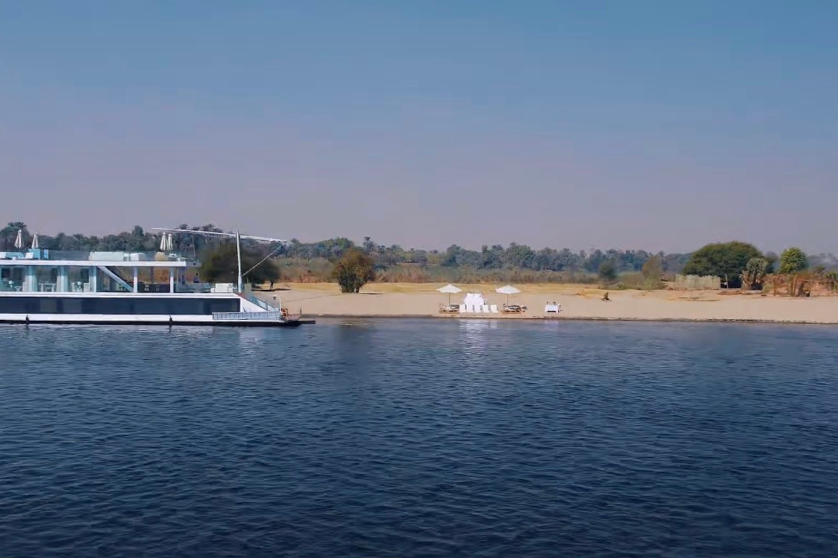 ARAX YACHT 60m Private Nile Cruise - 18 Guests - 9 Cabins - 24 Crews - 5 Nights
