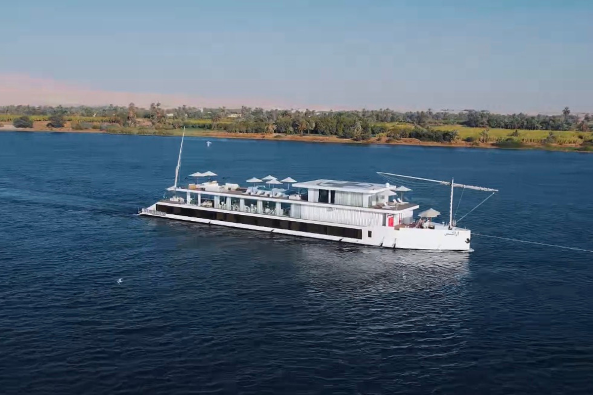 ARAX YACHT 60m Private Nile Cruise - 18 Guests - 9 Cabins - 24 Crews - 5 Nights