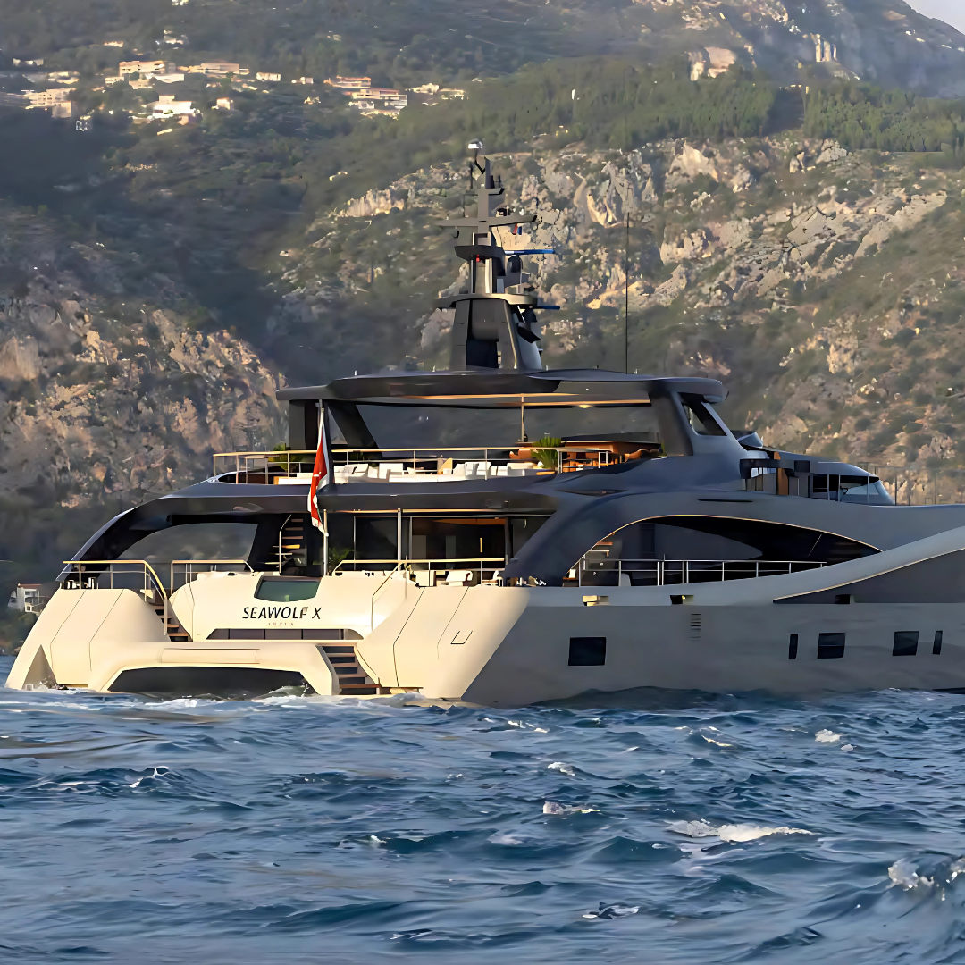 M/Y SEAWOLF X - 42,83 m - 12 Guests - 5 Cabins - 9 Crews