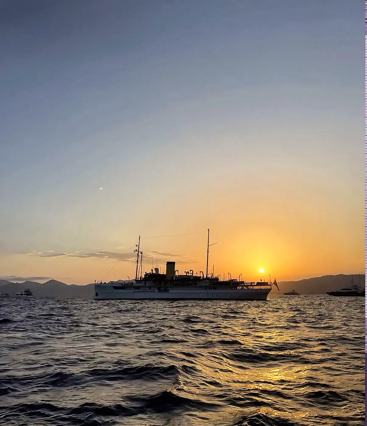 SS Delphine Yacht Legend - 78,57m - 13 Cabins - 24 Crew
